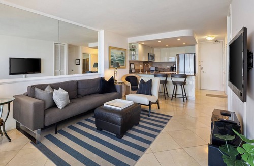 Waikiki Condo | Breathtaking Ocean and Yacht Harbor Views! #1482
