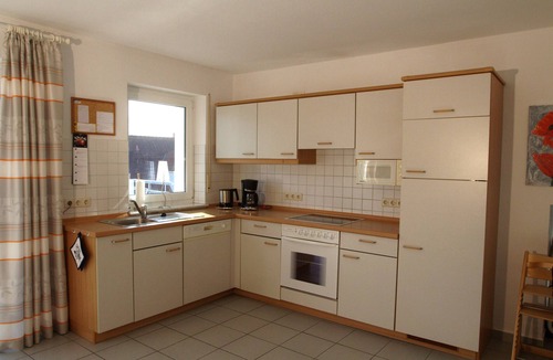 Binz Apartment | Central location, south-facing balcony, own ground-floor bicycle storage room, e-car charging station.