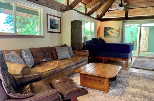 Hana House | Charming 1-bedroom loft in wonderful Hana town walking distance to beach.