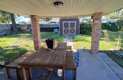 Kenner - Louis Armstrong International Airport House | Charming 3-bedroom house with WiFi, fitness room in peaceful Metairie