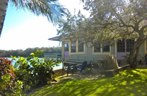 Kawela Bay House | Charming Historic 1910 Kawela Bay Beachfront Property! 2 Homes, Sleeps 17