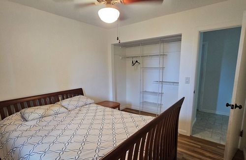 Kona Palisades House | Charming oceanview with large lanai and outdoor area. Washer/Dryer & BBQ