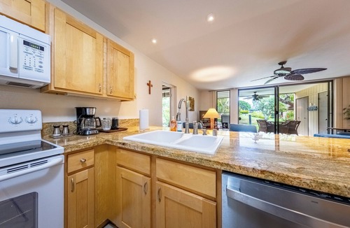 Waikoloa Condo | Charming two-bedroom condo in the heart of Waikoloa Village!