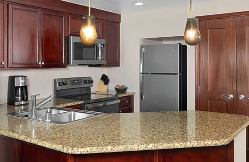 Kapolei Resort | Check out 𝐅𝐢𝐧𝐝𝐢𝐧𝐠 𝐌𝐞𝐢𝐥𝐢 specials-KoOlina Beach Club Resort+amenities