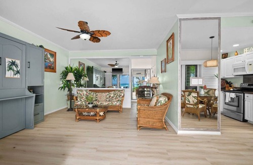 Lihue Condo | Cheery Condo Steps from the Surf - Kaha Lani 127