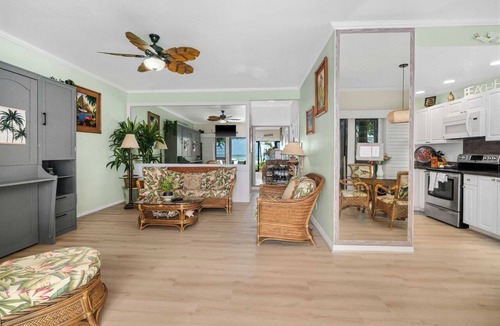 Lihue Condo | Cheery Condo Steps from the Surf - Kaha Lani 127