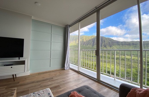 Makaha Condo | Clean and beautiful condo with views near the beach!