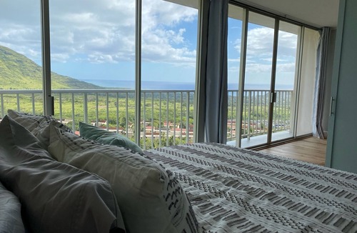 Makaha Condo | Clean and beautiful condo with views near the beach!
