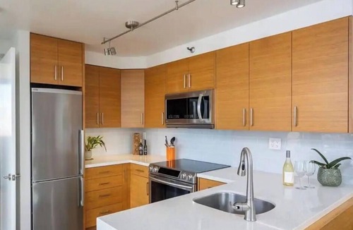 Diamond Head - Kapahulu - St. Louis Condo | Condo in Sky with Amenties
