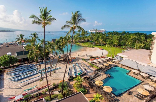 Historic Kailua Village Hotel | Courtyard by Marriott King Kamehameha's Kona Beach Hotel