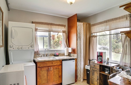 Keaau Apartment | Cozy Keaau Hideaway, 3 Mi to Shipman Beach!