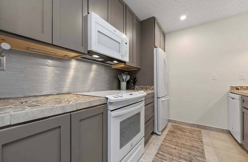 Maunaloa Condo | Cozy Molokai Getaway with Pool, Hot Tub & Private Washer/Dryer