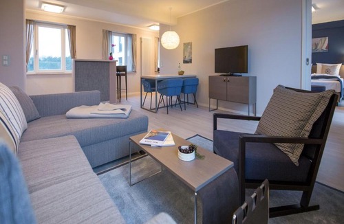 Prora Apartment | Dünenresidenz Prora - Ferienwohnung mit Meerblick, 3 Schlafzimmern und Balkon NP-406