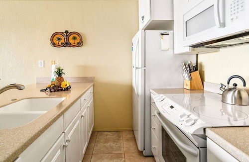 Historic Kailua Village Condo | 🏖️Direct Oceanfront Kona Condo | One of the Best Views | AC | Walk to Town