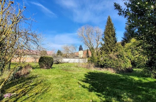 Droue-sur-Drouette House | Domaine ds Pousses in the heart of1 country village