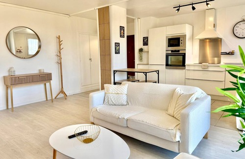 Chateaudun-Bannier Apartment | Douceurs de Jeanne - 2-bedroom apartment at the foot of the station