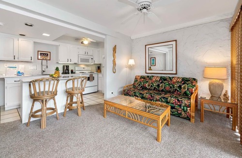 Kailua-Kona Condo | 🏖️Easy-Access Kona Condo | Garden & Ocean Views
