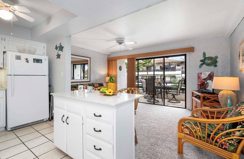 Kailua-Kona Condo | 🏖️Easy-Access Kona Condo | Garden & Ocean Views
