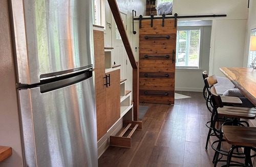 Hilo Cabin | Eco Tiny Home on Organic Farm Within Minutes of Downtown Hilo.