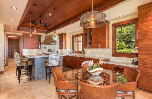 Kaupulehu House | Experience luxury at Hale Kahikole in Kailua Kona, featuring 5 bedrooms and a private pool.