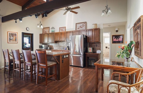 Honaunau-Napoopoo House | Experience ocean views at Hale Mauka, a spacious 3-bedroom retreat in Captain Cook, HI.