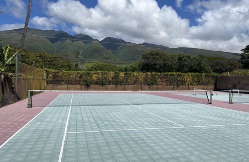 Ualapue Condo | Experience Old Hawaii at its best Molokai Wavecrest Resort with Ocean view