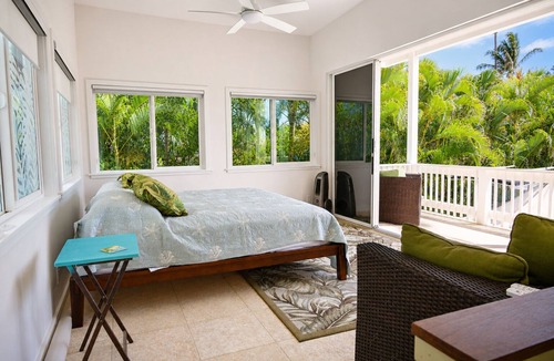 Waimanalo Beach Ski Chalet | Extended-Stay Beach Retreat with Newly built guest wing Sleeps 7 beach access
