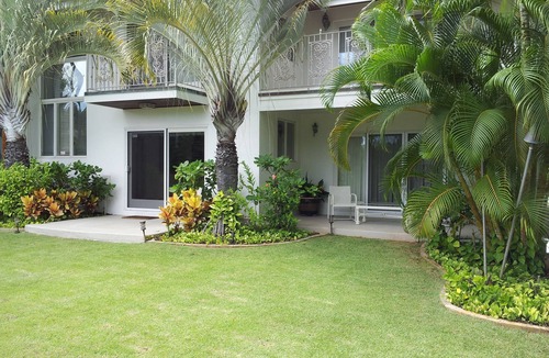 Kahala House | Fall Price Drop! Exclusive & Private Gated Estate, Large Family Oasis Hideaway