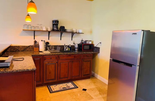 Hakalau Apartment | Family Retreat Near Akaka Falls – Sleeps 7 & BBQ