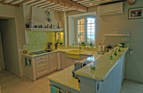 California - Pezou Apartment | Fantastic 180° sea view, charm of bygone days, space and confort