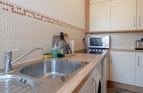 Belsize Apartment | Fantastically Located Studio Flat in Belsize Park