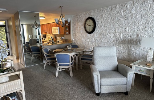 Maalaea Condo | Front-Row Ocean View retreat, Whales, Sunsets, Steps to Beach, Kanai A Nalu #319