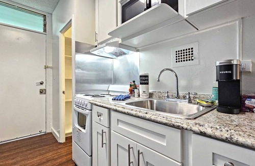 Waikiki Apartment | Furnished monthly rental Waikiki Neighborhood 205