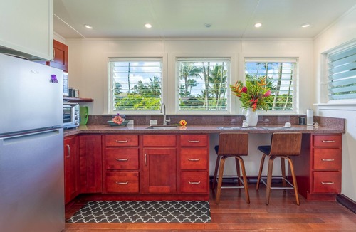 Wailua Cottage | Garden Cottage — Four-Poster Queen, Direct Wailua River Views