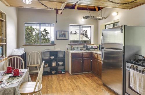 Hawaiian Acres House | Garden & Forest Views! Quiet Kurtistown Escape