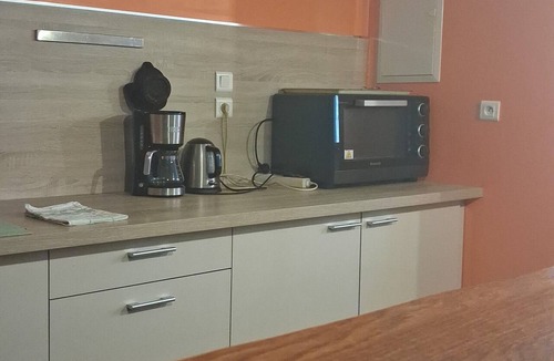Bu House | Gite 1 L'Avaloir with Shared Terrace