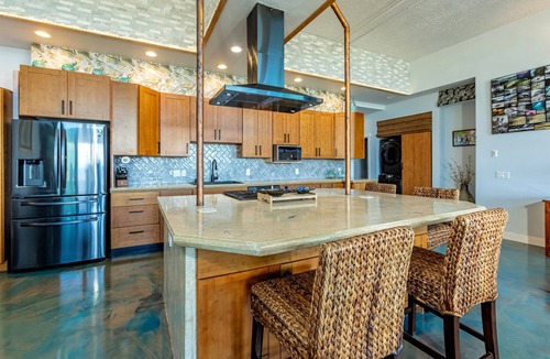 Maalaea Condo | Gorgeous 3-Bedroom Condo in Ma'alaea With Extra Large Waterfront Lanai