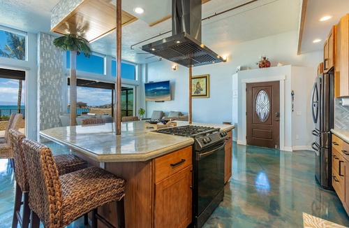 Maalaea Condo | Gorgeous 3-Bedroom Condo in Ma'alaea With Extra Large Waterfront Lanai