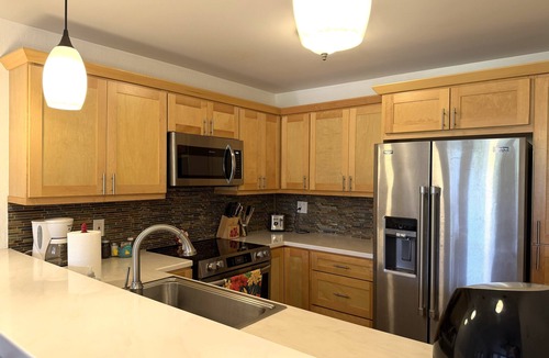 Waikoloa Village Condo | Ground-floor condo steps to pool, spa & BBQ. Paradise!