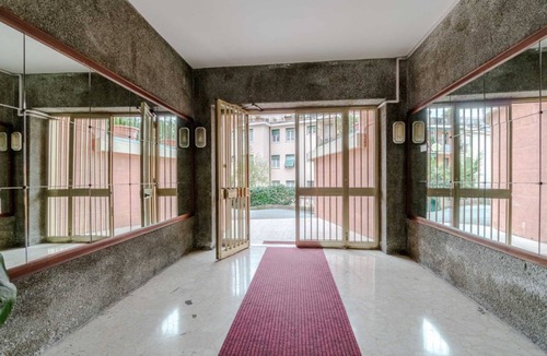 Sturla Apartment | GuestHost - Spacious and welcoming 80 square meters apartment, perfect for four people, located on the fifth floor of a building with an elevator (NOT accessible to disabled guests).The property is located in the Sturla area, a residential neighborhood i