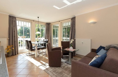 Ostseebad Kuhlungsborn Apartment | Hübsche Ferienwohnung an der Ostsee mit Balkon, Inkl. Sauna & Pool im Haus!