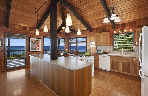 Wainiha House | Hale Kahakai, Beautiful Haena Beachfront home!