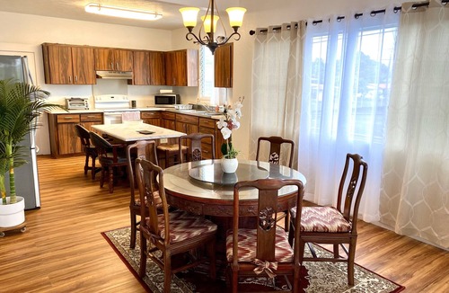 Hilo House | Hale Kilauea Close to everything. 30 min drive - Kilauea Volcano. 1150sq