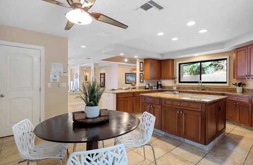 Kahaluu Bay House | Hale Nene Pool, Spa Tub & Ocean Views!