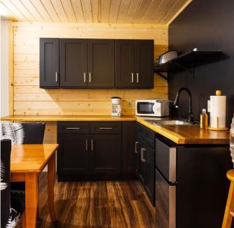 Volcano Cabin | Halema'uma'u- Hale Kumu La'au