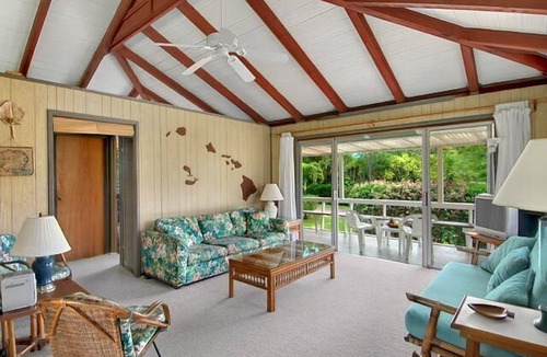 Hanalei House | Hanalei Hideaway, walk to picturesque Hanalei Bay!