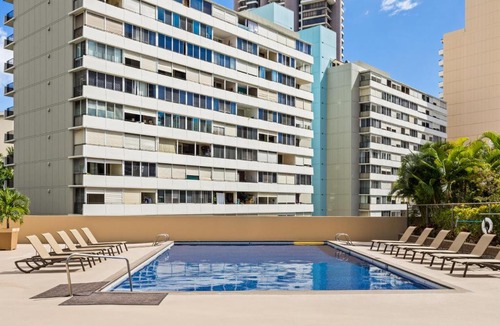 Waikiki House | Honolulu Condo Stay w/Balcony: Walk to Beaches!