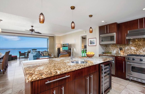Kaanapali Condo | Honua Kai | Ocean View 3 BR Sleeps 8 | Car Incl. w/6+ Nights | HKH-925 by KBM