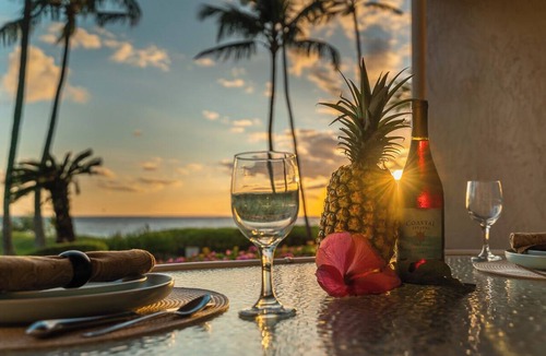 Kihei Condo | Hotel-zoned OCEAN FRONT GROUND FLOOR! Menehune Shores 121