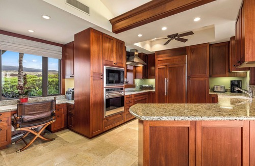 Kaupulehu Apartment | Hualalai Ocean View Villa Fall special
